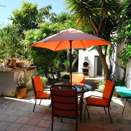 Vintage In Lisbon With Pool Casa vacanze Soudos