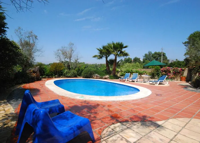 Vintage In Lisbon With Pool Soudos