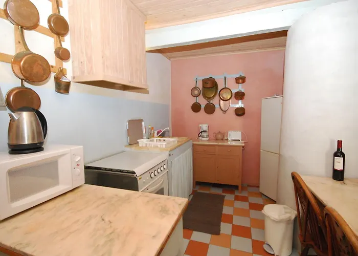 Vintage In Lisbon With Pool Holiday home