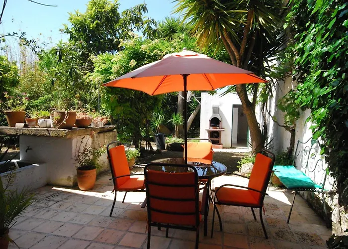 Vintage In Lisbon With Pool Casa vacanze Soudos
